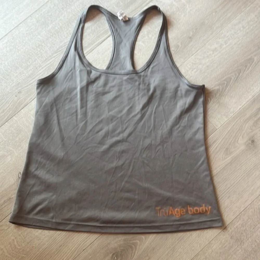 Alo Yoga Gray Racerback Athletic Tank Top Size M TruAge Body